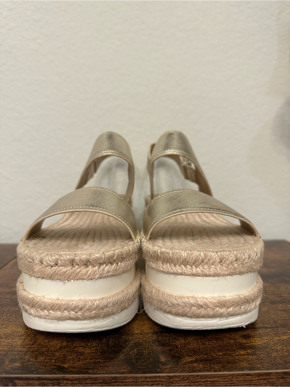 Marc Fisher LTD Gallia Gold Metallic Platform Espadrille Sandals Size 8 - Picture 8 of 10